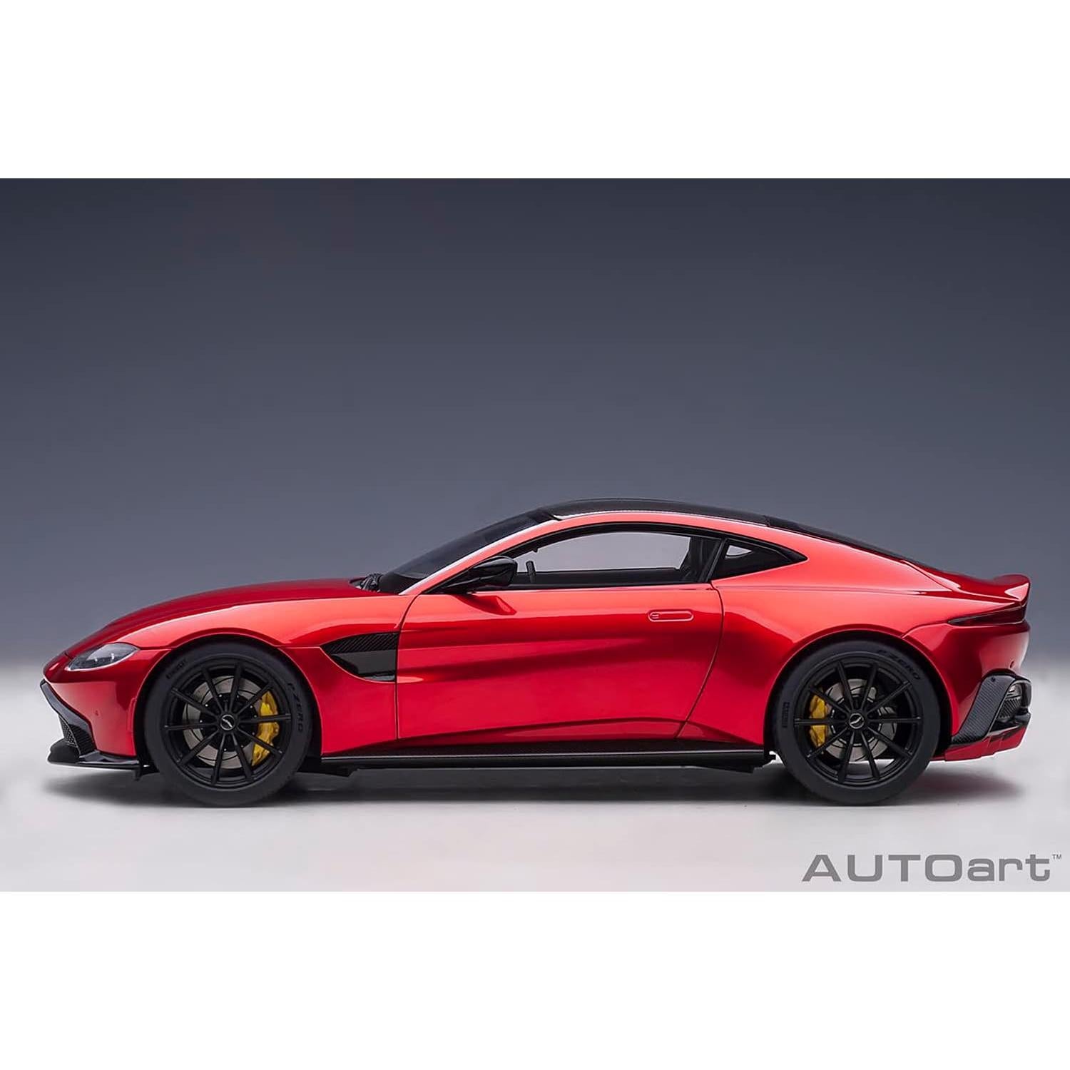 Modelo de Coche 1/18 Aston Martin Vantage RHD Rojo Autoart