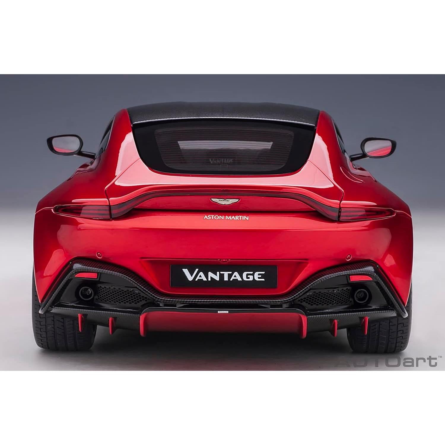Modelo de Coche 1/18 Aston Martin Vantage RHD Rojo Autoart