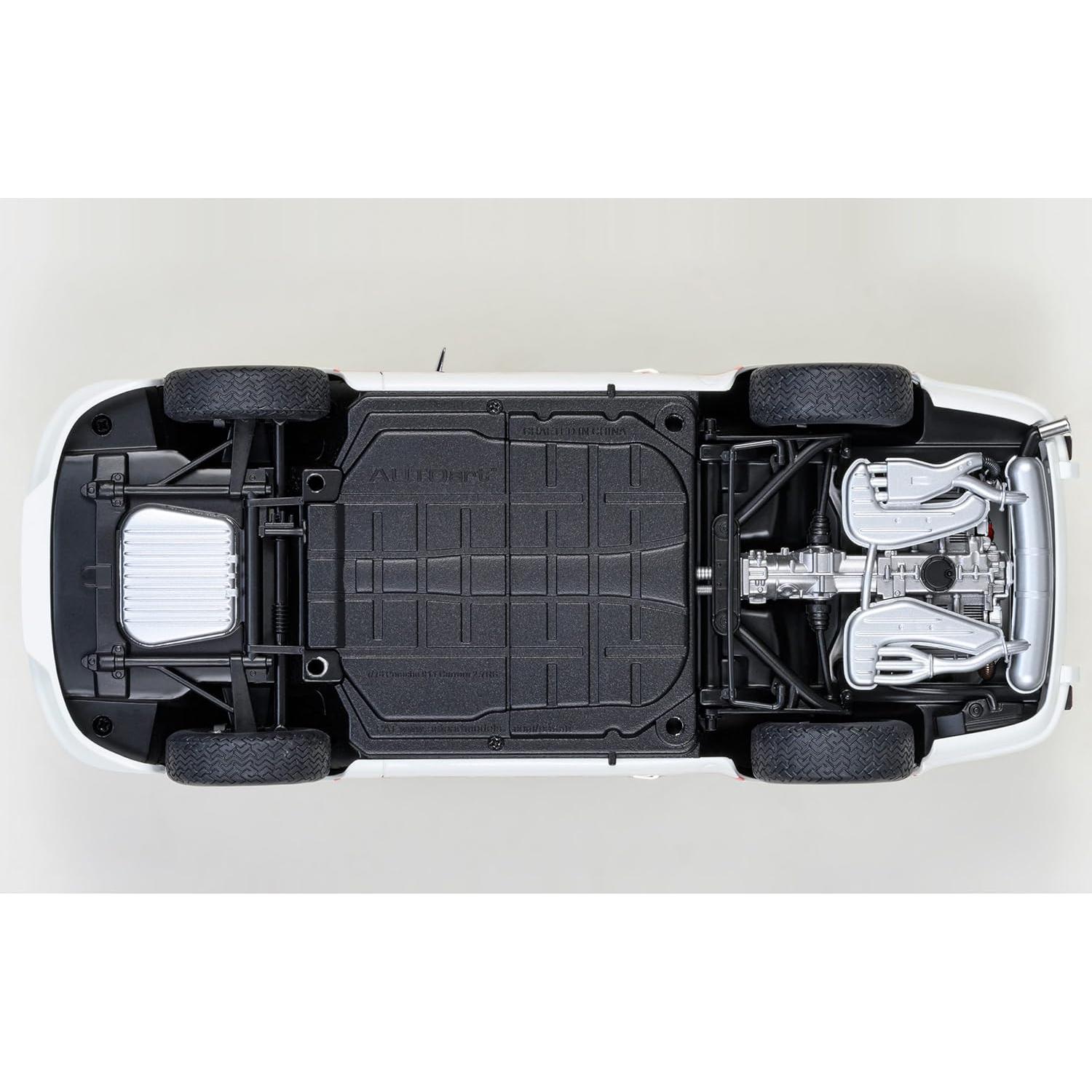 Modelo de Coche 911 Carrera 2.7 RS Autoart 1:18 Detalles Reales