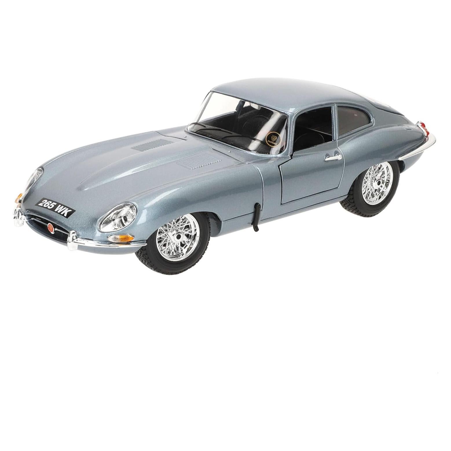 Bburago Jaguar E Type Coupe 1961 a Escala 1:18 Detallado