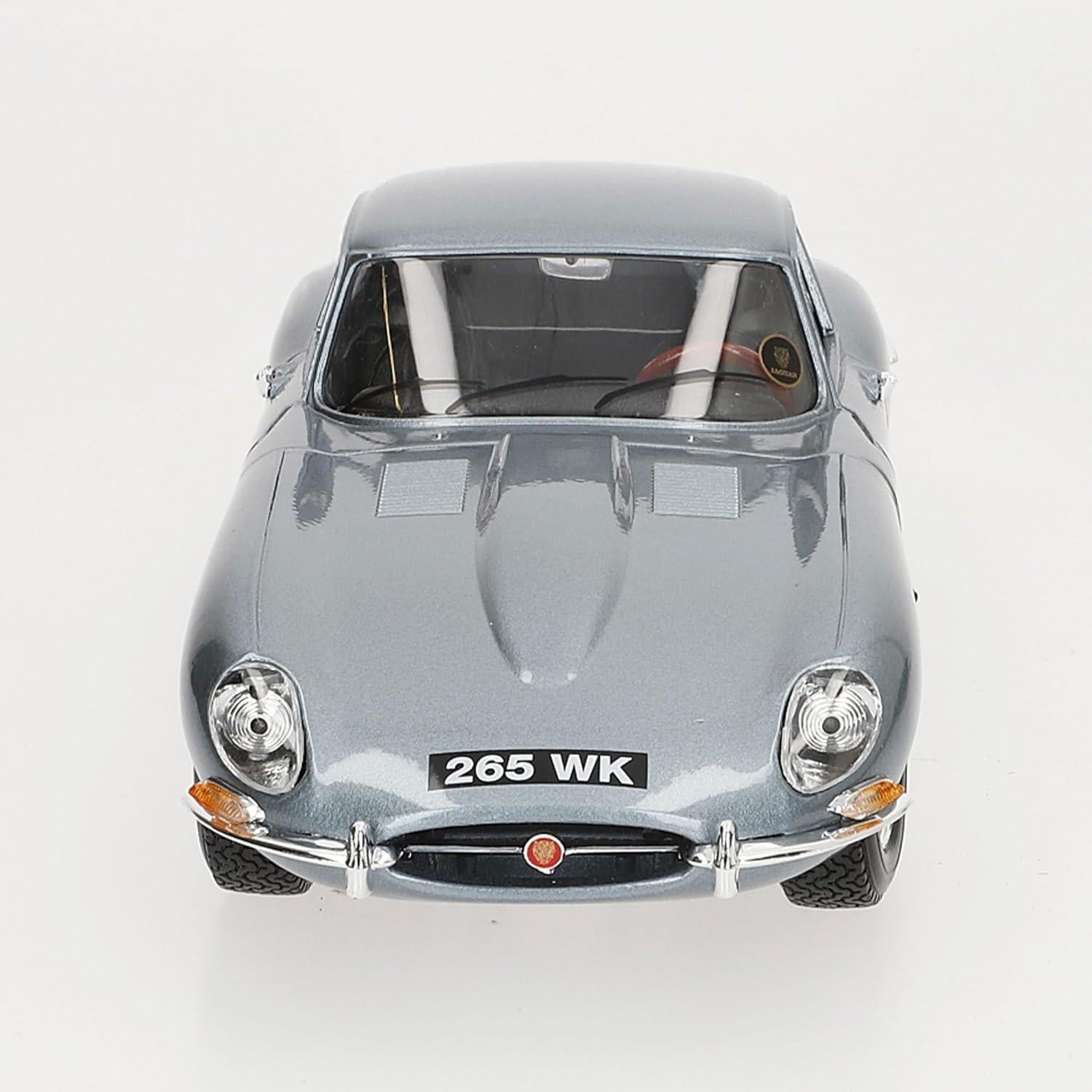 Bburago Jaguar E Type Coupe 1961 a Escala 1:18 Detallado
