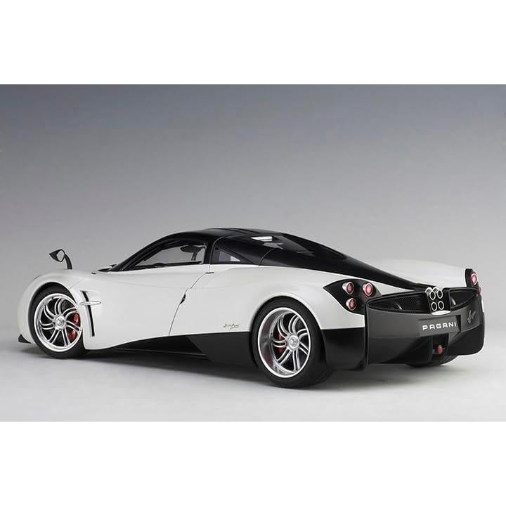 Modelo de Coche Pagani Huayra Blanca 1:12 Autoart 12231