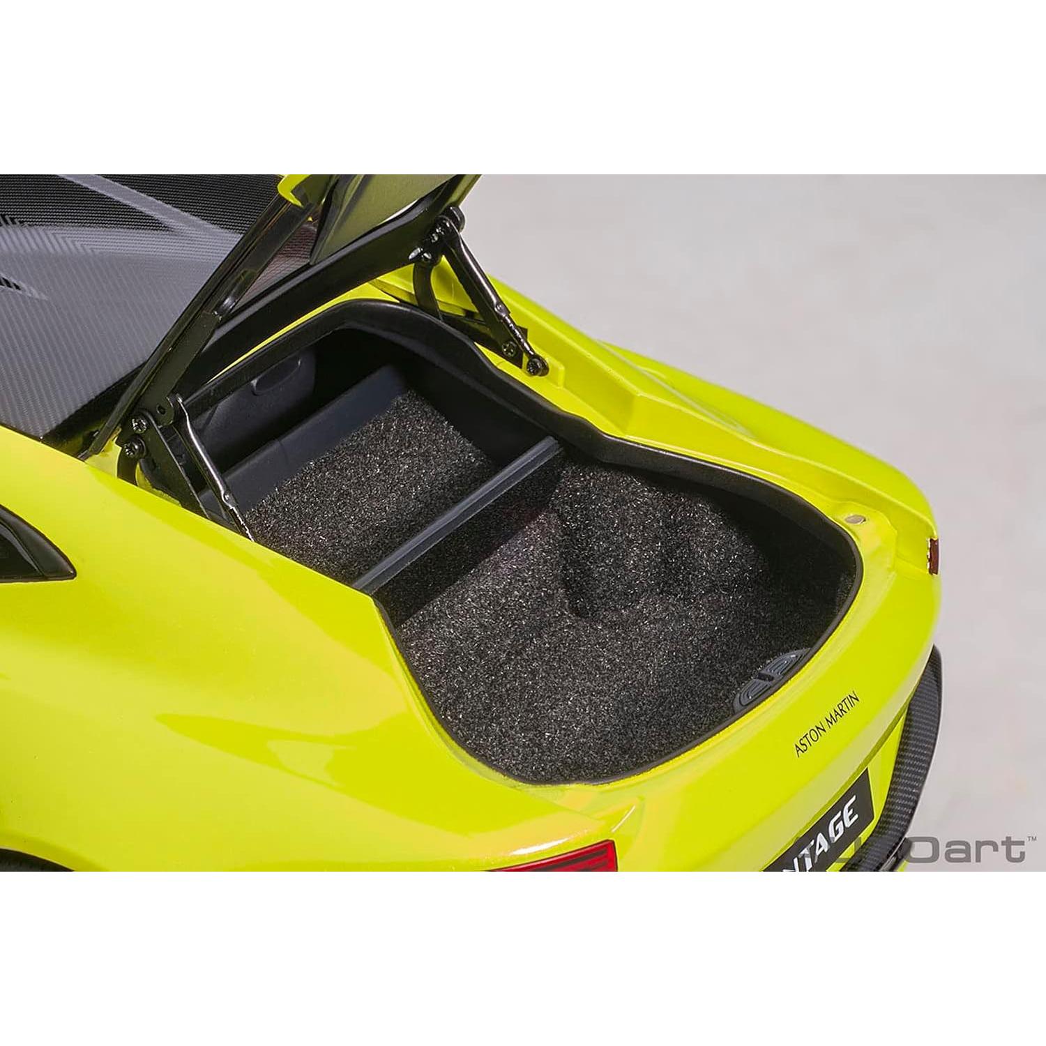 Modelo de Coche 1/18 Aston Martin Vantage RHD Verde Autoart