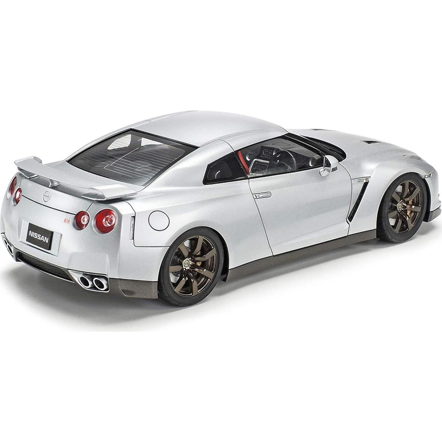 Kit de Modelo Tamiya Nissan GT-R R35 1:24 - 1352 Piezas