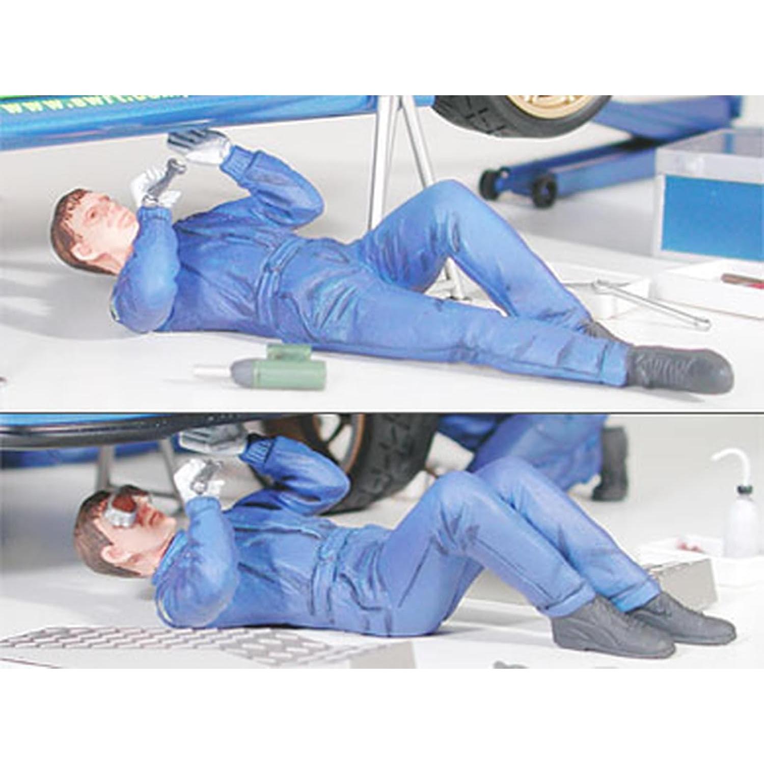 Tamiya 300024266 1: 24 Scale – Set of Rally Mechanics (5)