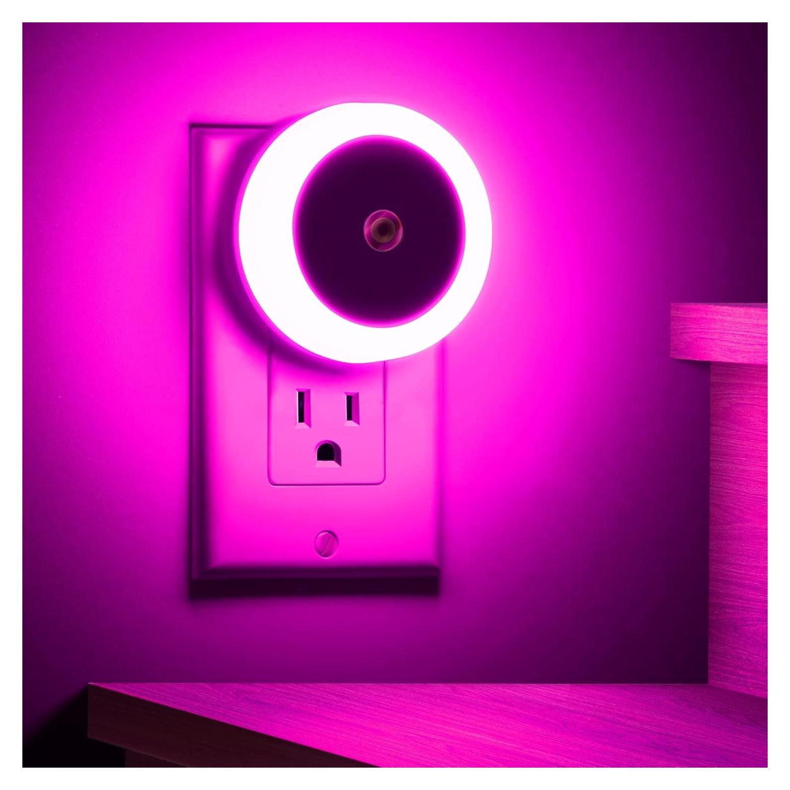 Luz Nocturna Morada Briignite 4 Pack con Sensor de Luz