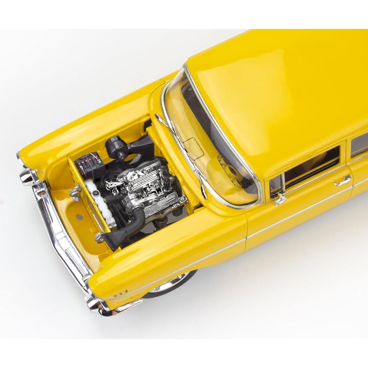 Kit de Modelo Revell 1957 Chevrolet Bel Air 1:25 Escala