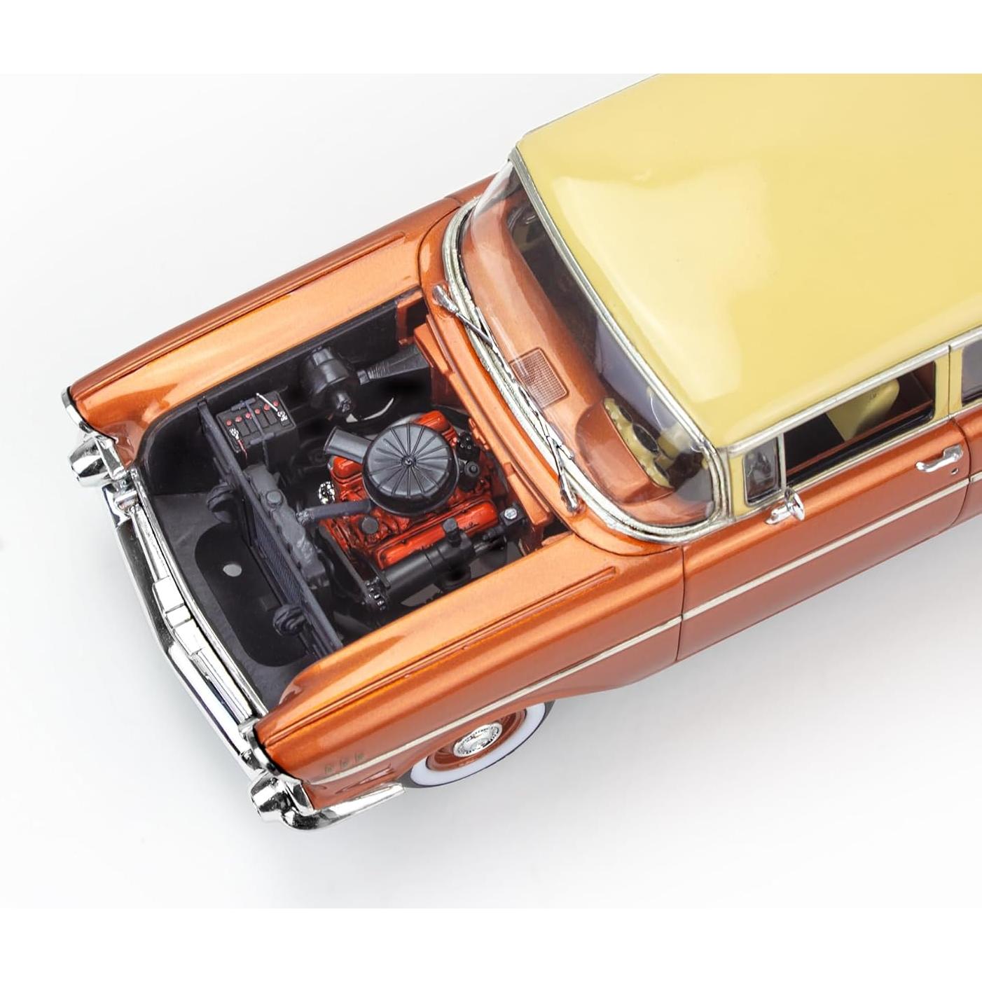 Kit de Modelo Revell 1957 Chevrolet Bel Air 1:25 Escala