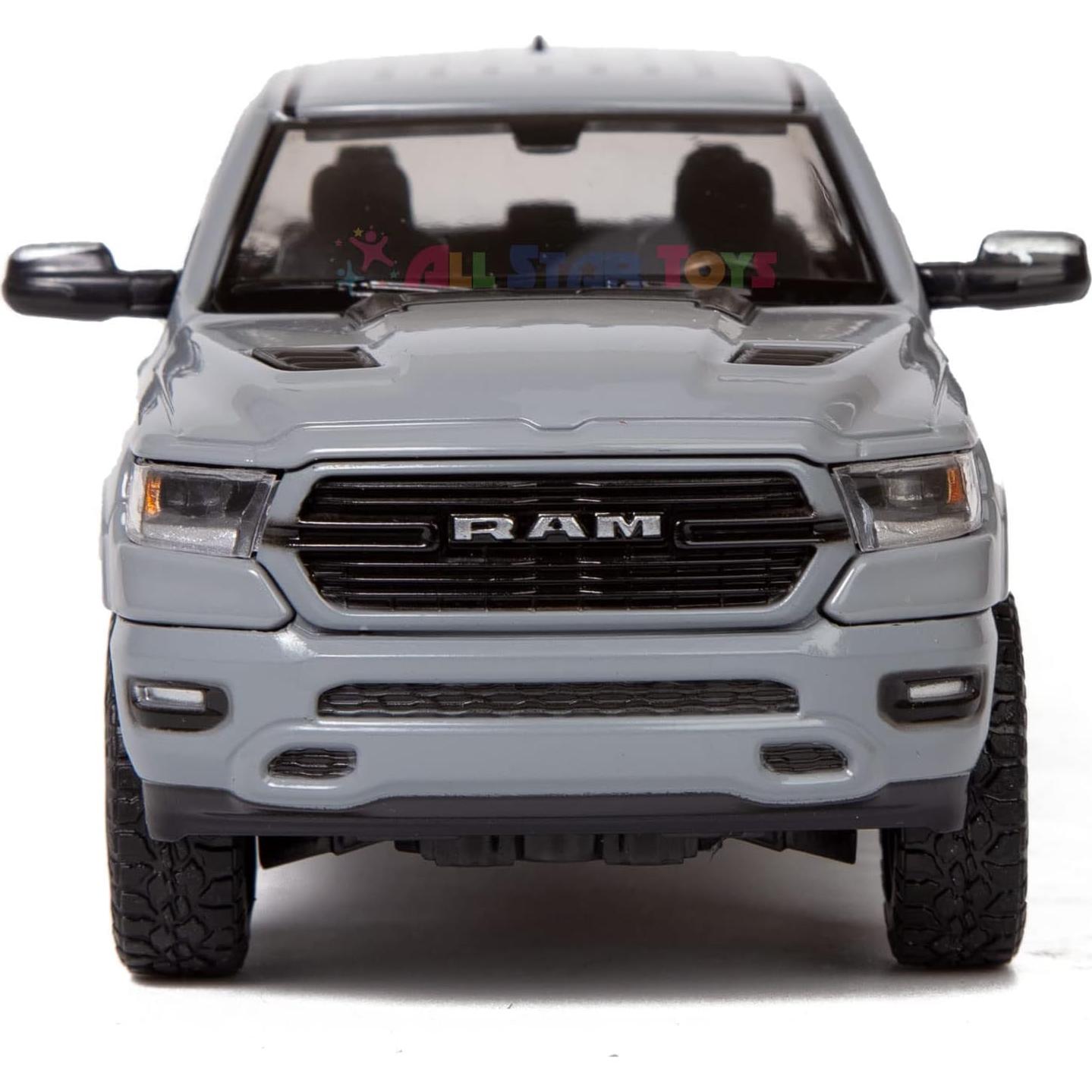 Modelo Diecast 1:24 Dodge RAM 1500 Laramie Motormax Gris