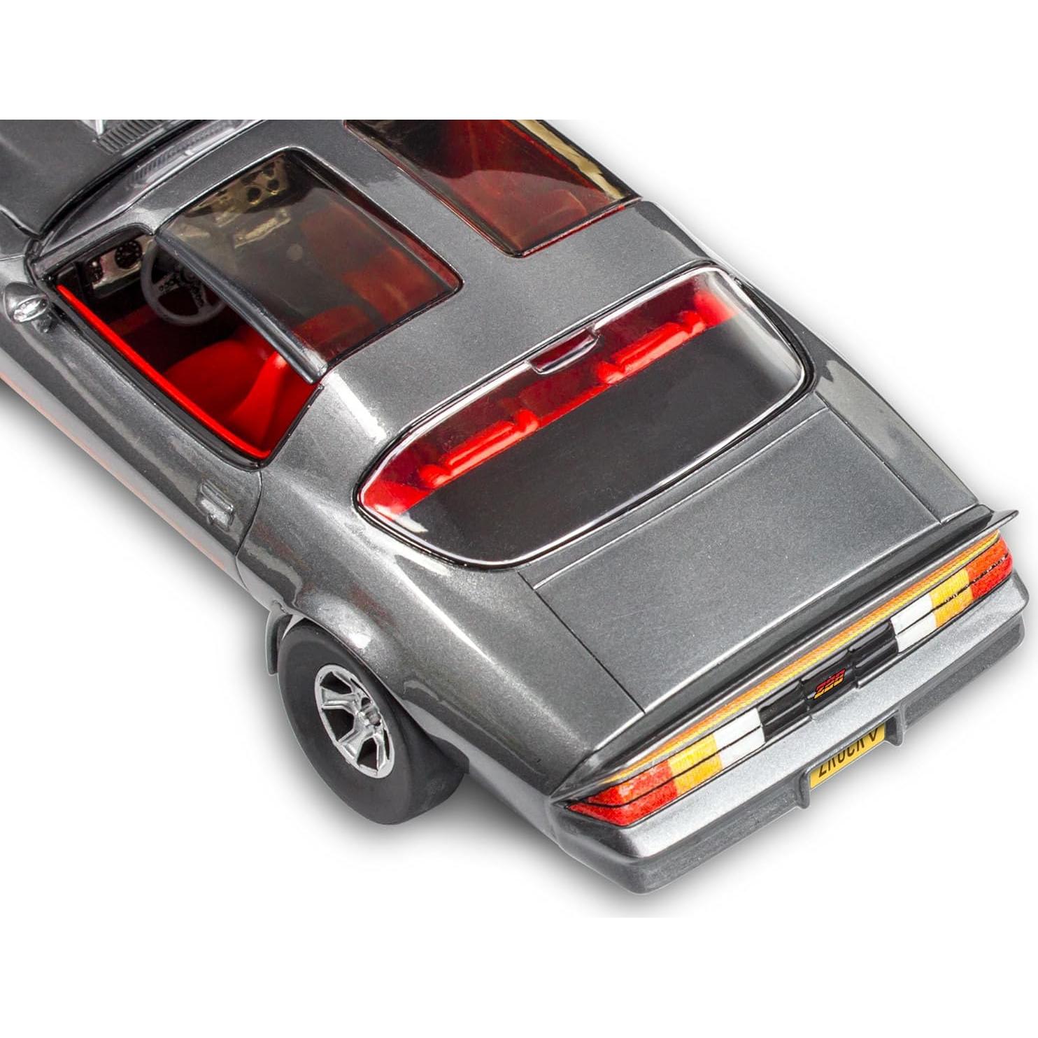 Kit de Construcción Revell Chevrolet Camaro Z/28 1981 1/25