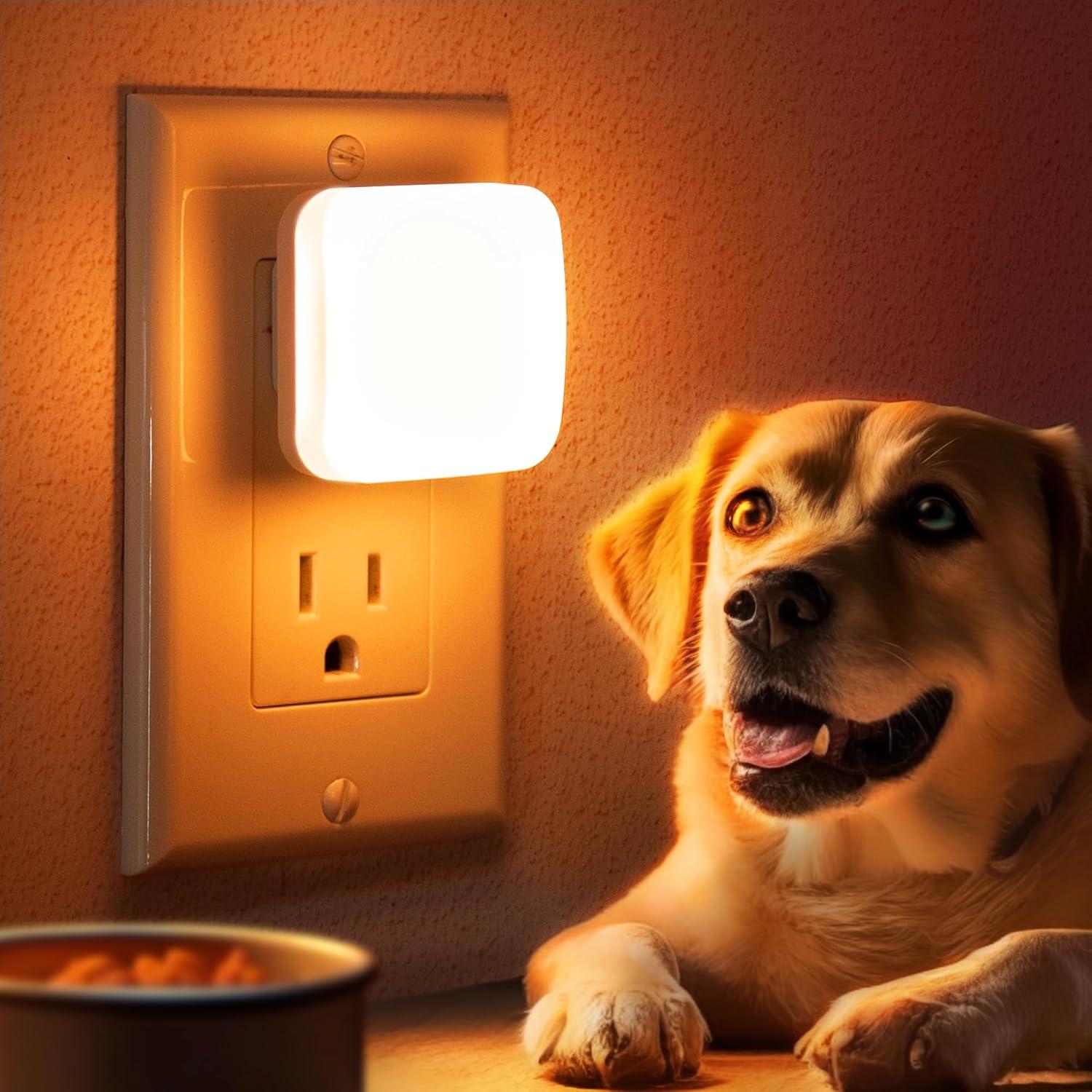 Luz Nocturna LED Briignite Ámbar 2 Paquete con Sensor