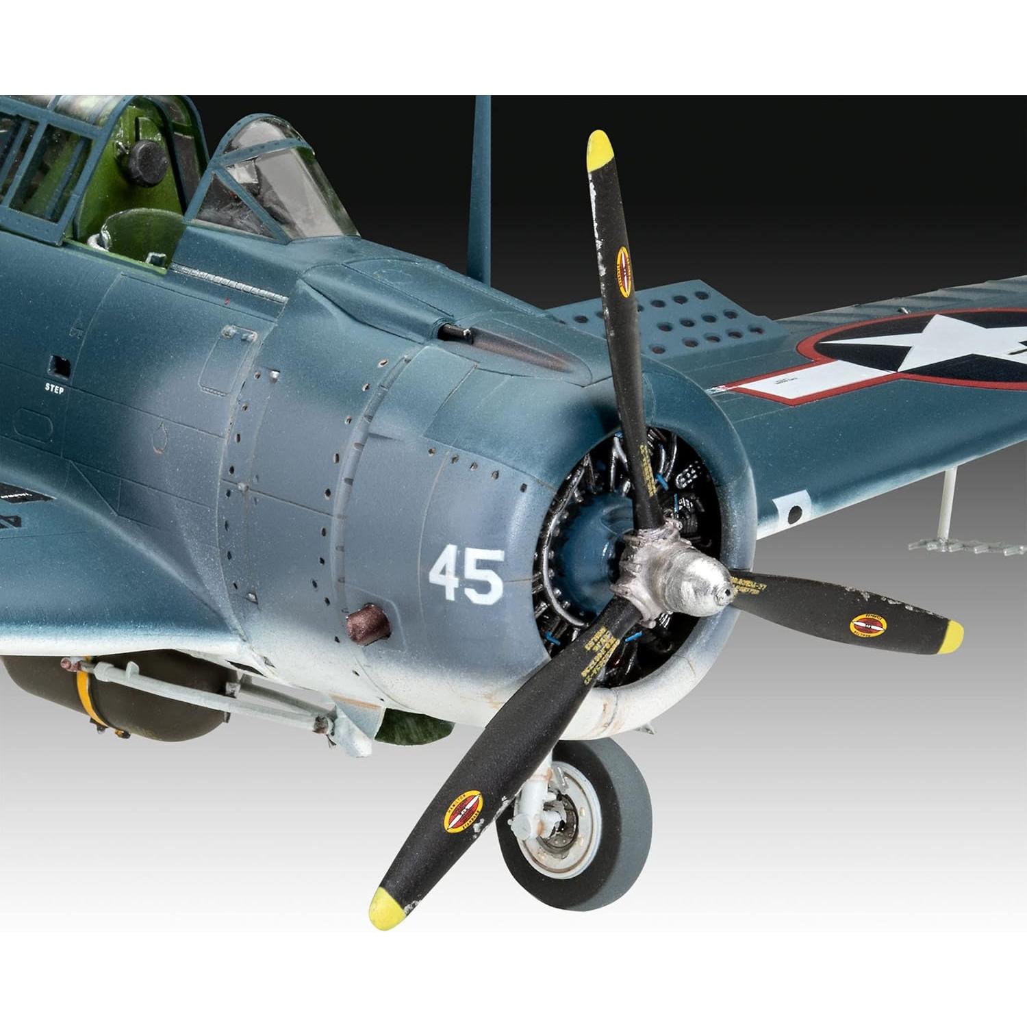 Kit de Modelo Revell SBD-5 Dauntless 1:48 Detallado