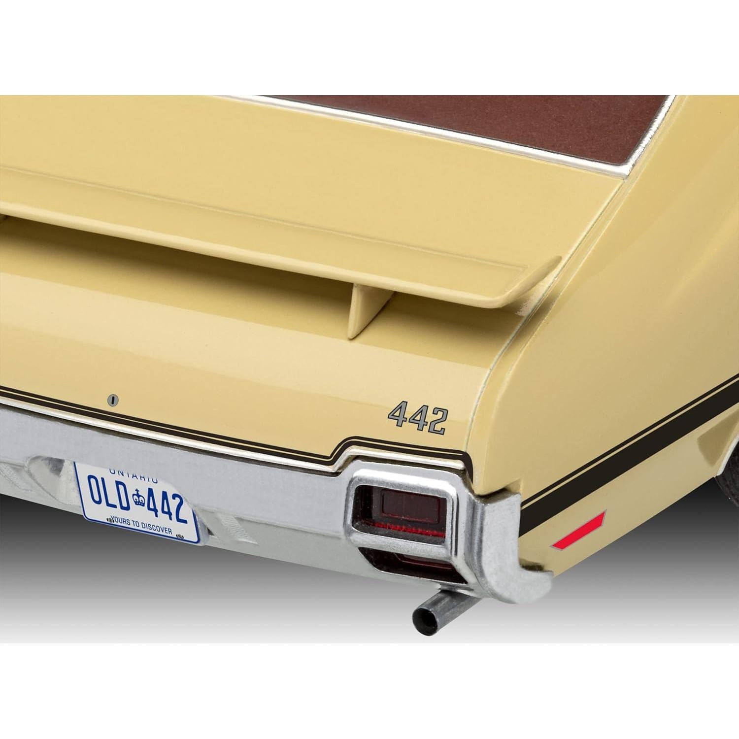 Kit de Modelo Revell 71 Oldsmobile 442 1:24 con Pinturas y Pegamento