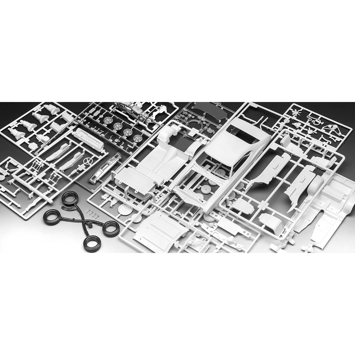 Kit de Modelo Revell 71 Oldsmobile 442 1:24 con Pinturas y Pegamento