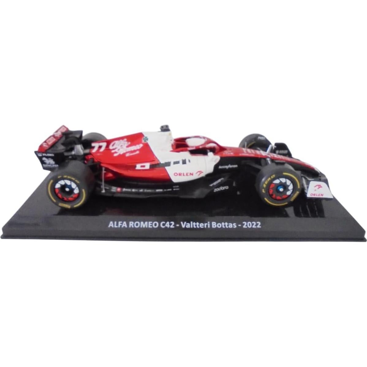 Modelo de coche de metal 1/24 Alfa Romeo C42 Valtteri Bottas 2022