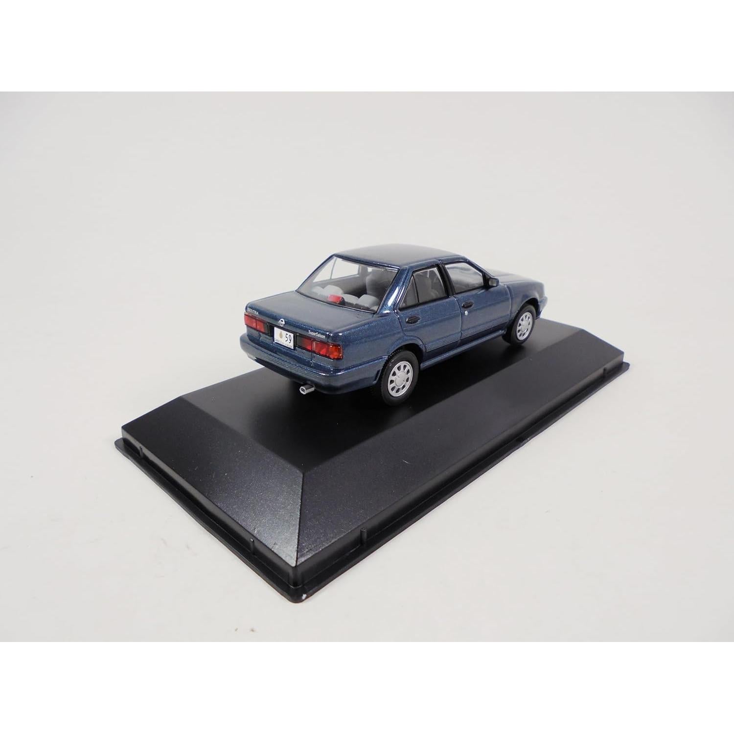 Coche en miniatura 1/43 OPO 10 Nissan Sentra 1991