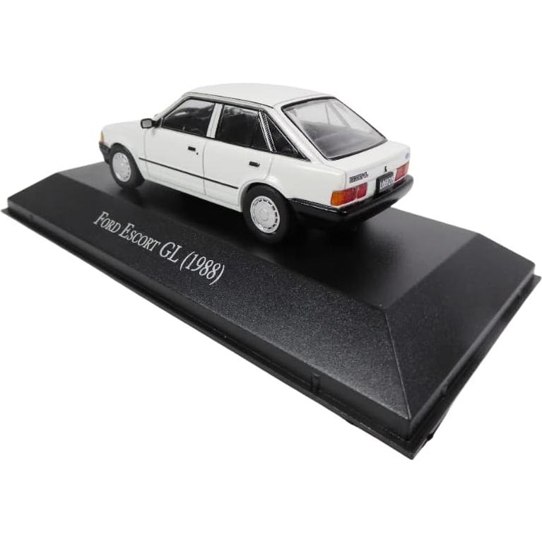 Coche de colección 1/43 OPO 10 Ford Escort GL 1988