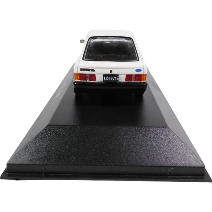 Coche de colección 1/43 OPO 10 Ford Escort GL 1988