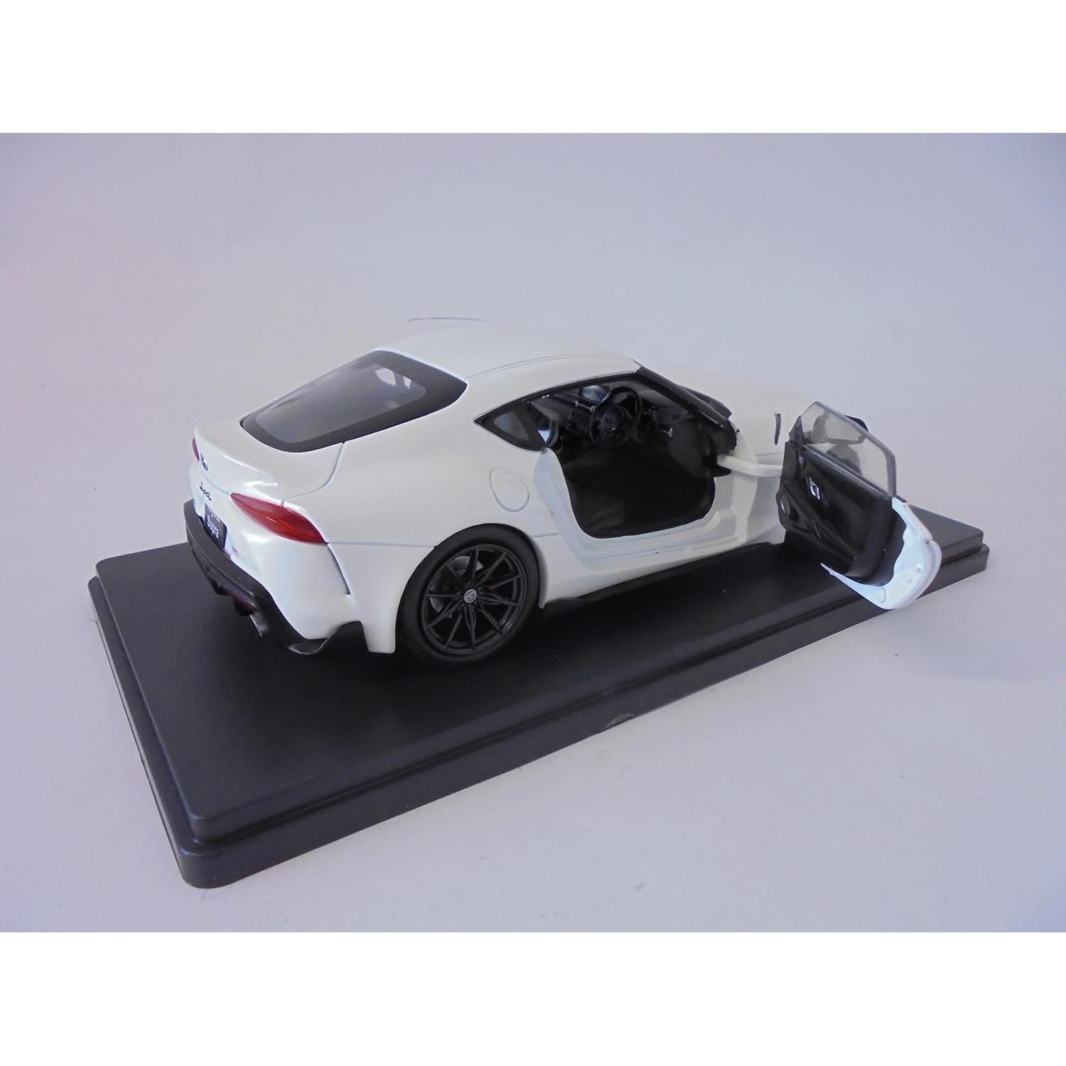 Coche a Escala 1:24 OPO 10 Toyota Supra RZ 2022 Metal