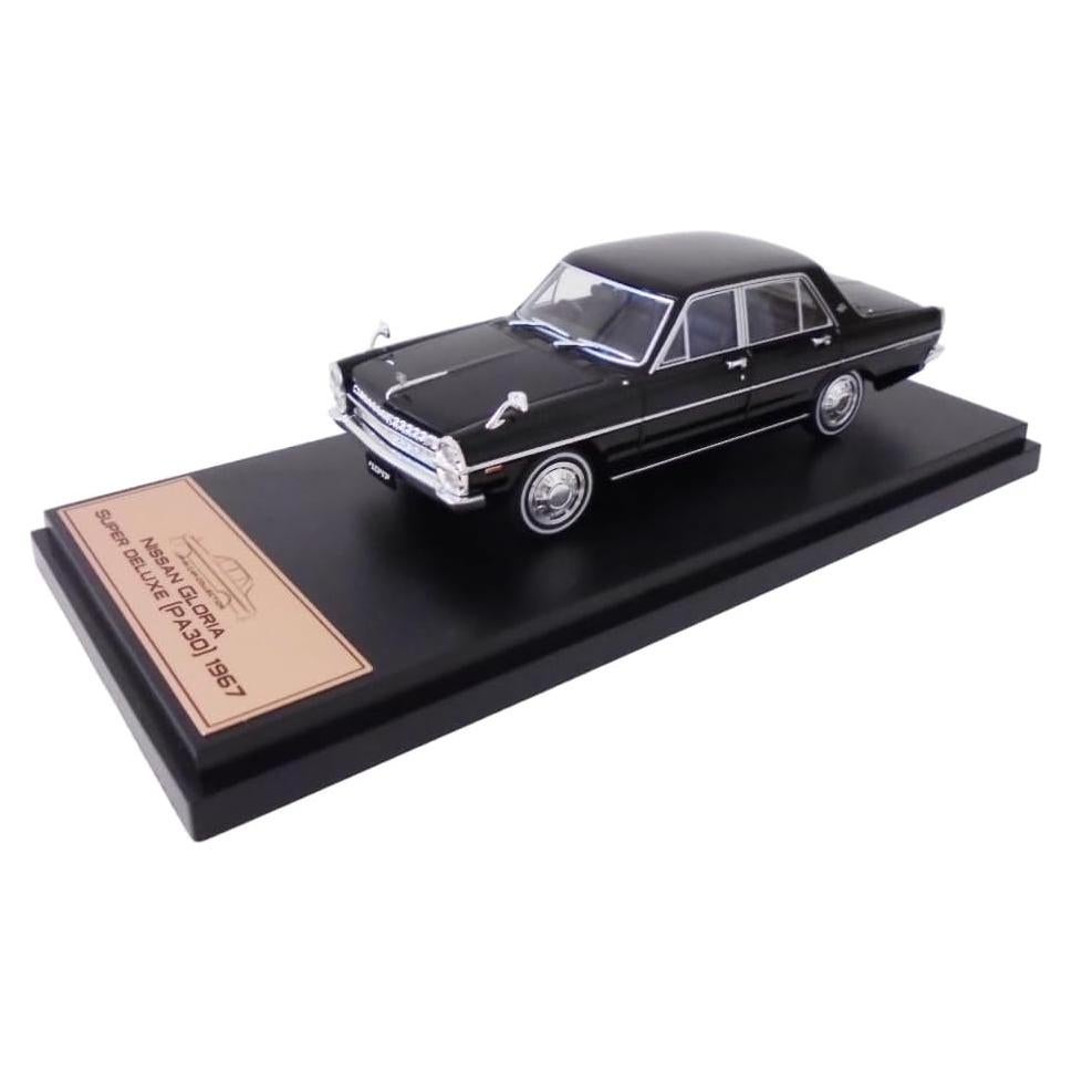 Coche Miniatura Coleccionable OPO 10 Nissan Gloria 1967 1:43