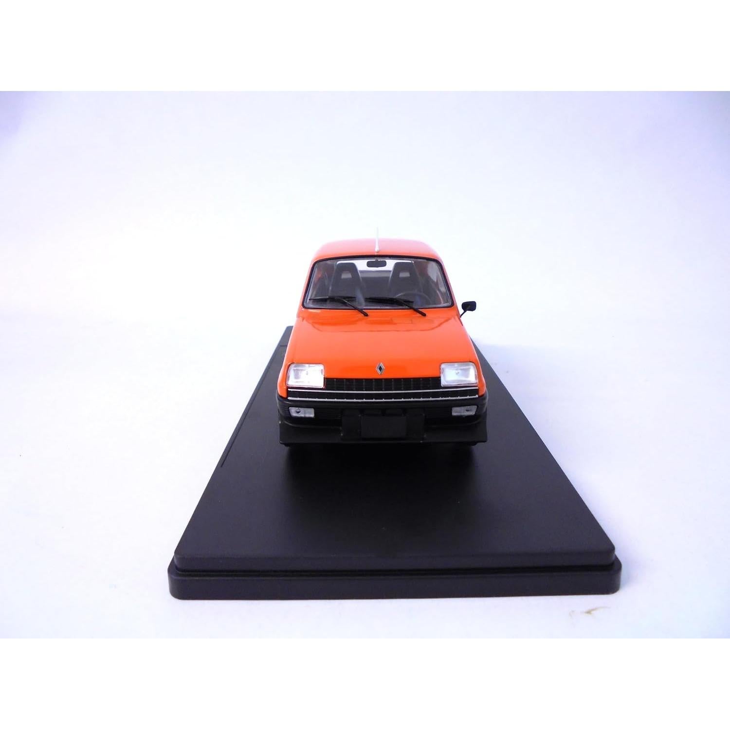 Coche de metal 1:24 OPO 10 Renault 5 Mirage - Ixo