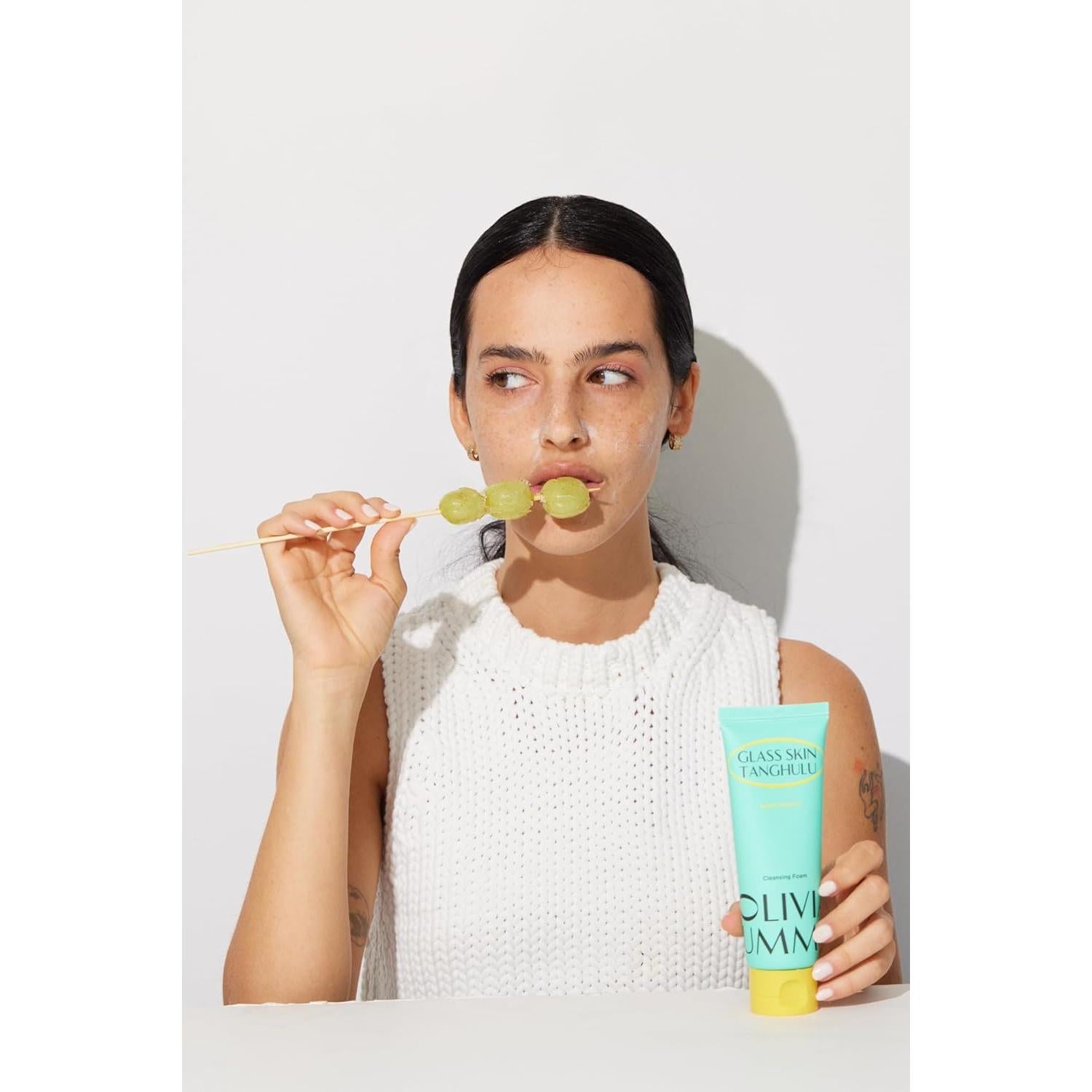 Limpiador Espumoso Olivia Umma Shine Muscat 120ml - Hidratante y Antioxidante