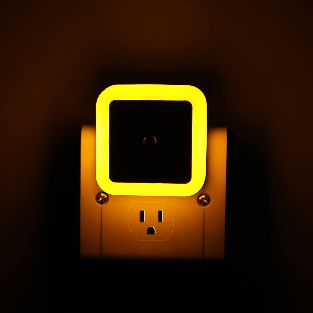 Luz Nocturna KINUR 6 Pack LED Sensor Crepúsculo Ámbar