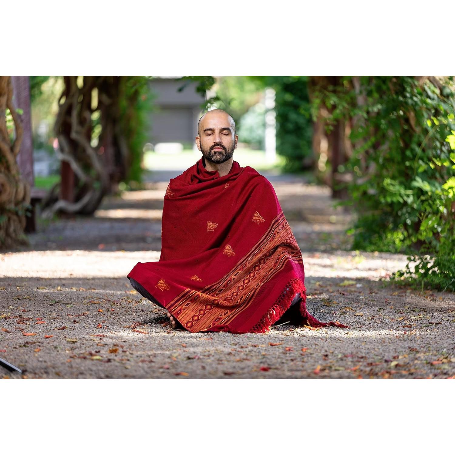 Chal de Meditación Om Shanti Crafts 2.13m x 1.07m Rojo