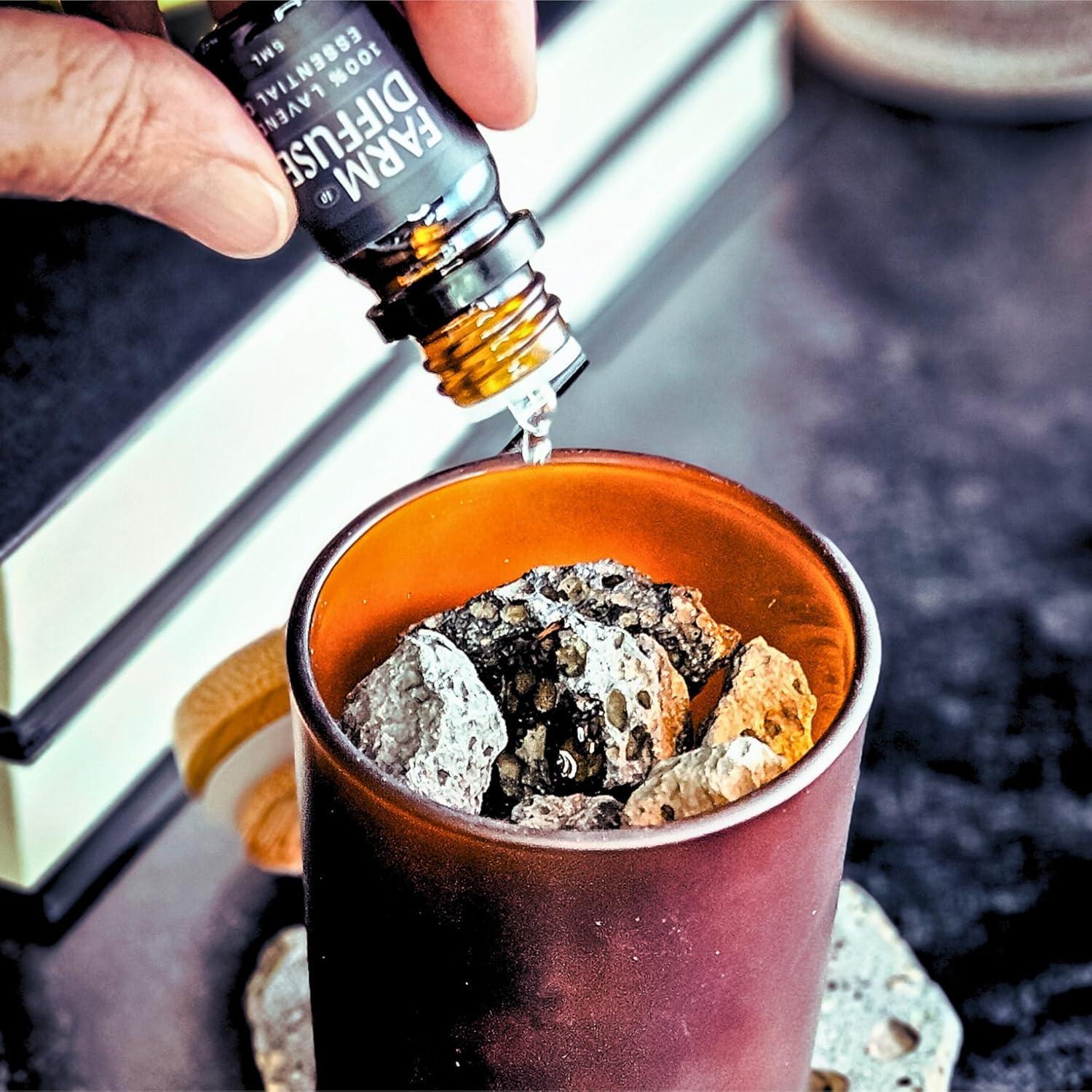 Difusor de piedra volcánica Farm to Diffuser con aceite de lavanda