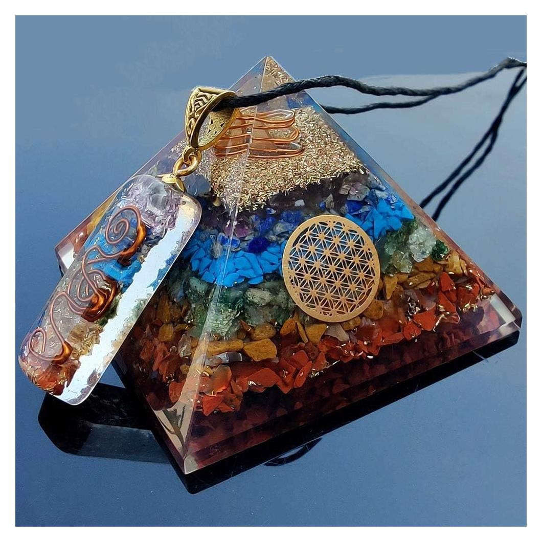 Pirámide de Orgonita Siete Chakras Real Crystal 10.8cm