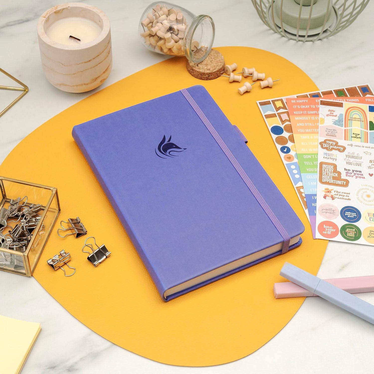 Diario de Gratitud Clever Fox A5 Lavanda con Prompts y Rastreador