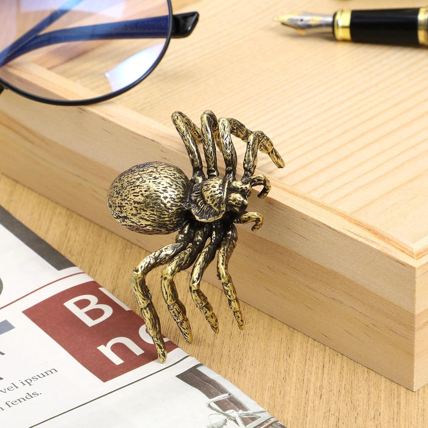 Figura de Araña de Latón NUOBESTY Estilo Japonés 6.1x4.2x3 cm