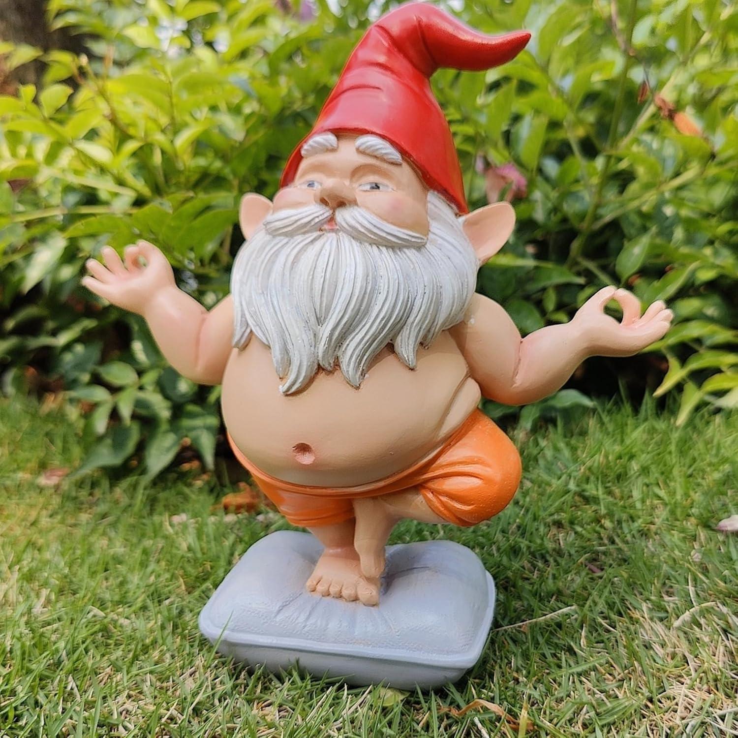 Estatua de Gnomo de Yoga VYXARA - Meditación en Pose de Árbol