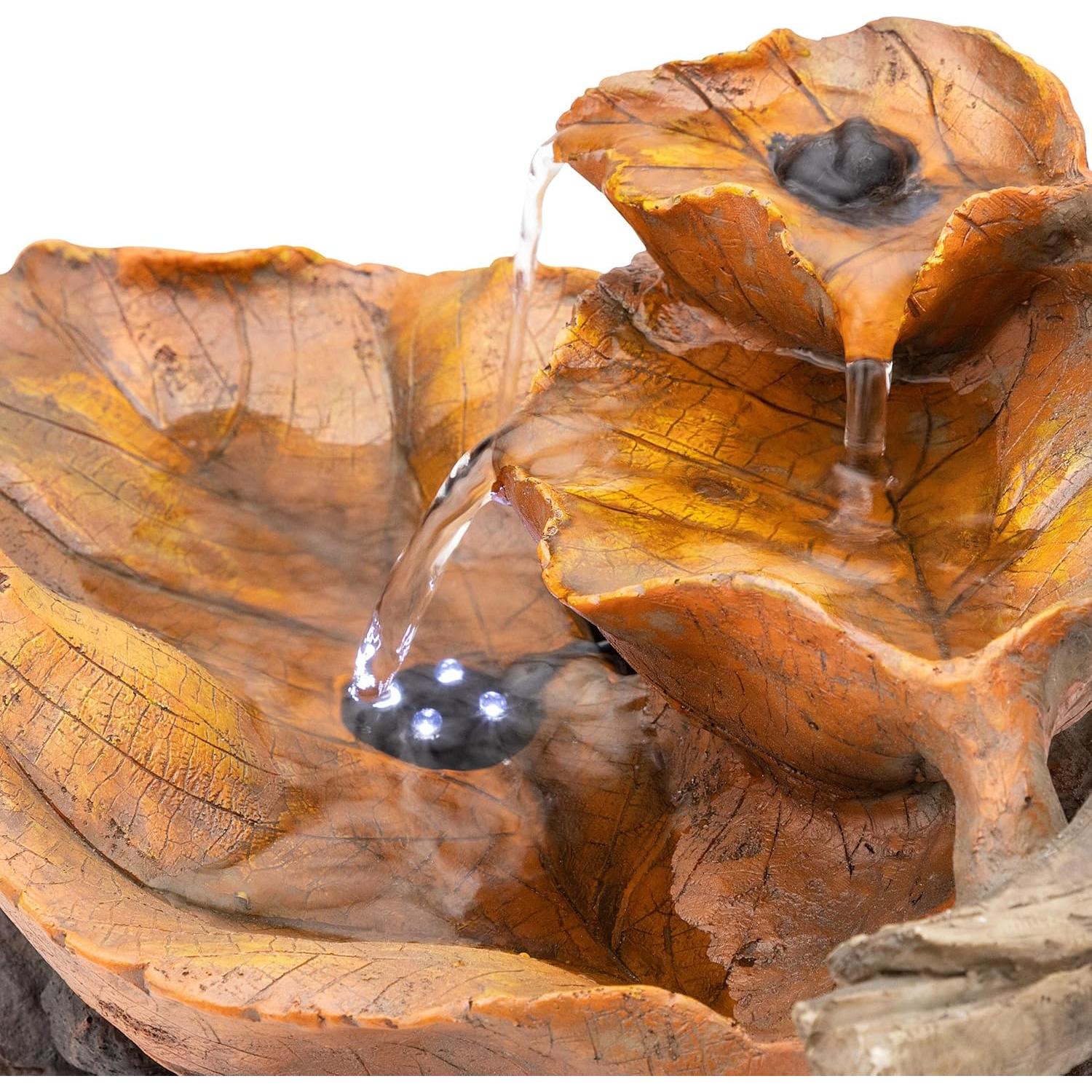 Fuente de mesa LED Alpine 35.56x22.86 cm hojas pintadas