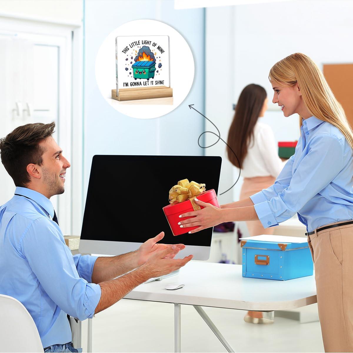 Decoración Acrílica de Escritorio MIOOKISS 10x10 cm con Base de Madera