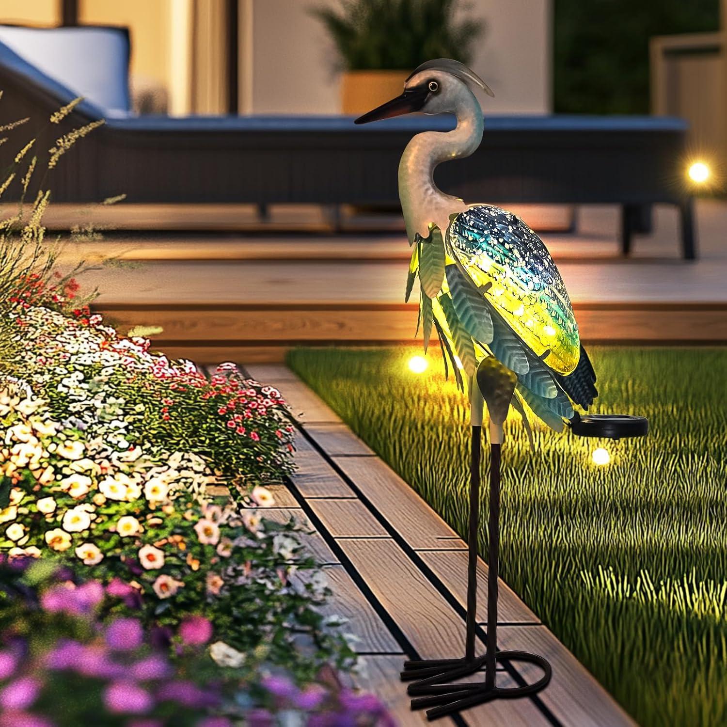 HONGLAND Solar Heron Metal Crane Statue Garden Heron Sculpture, Glass Outdoor Crane Yard Art Coastal Ocean Bird Decor 24 Inch Lawn Ornament for Backyard Porch Patio Decor（Green）