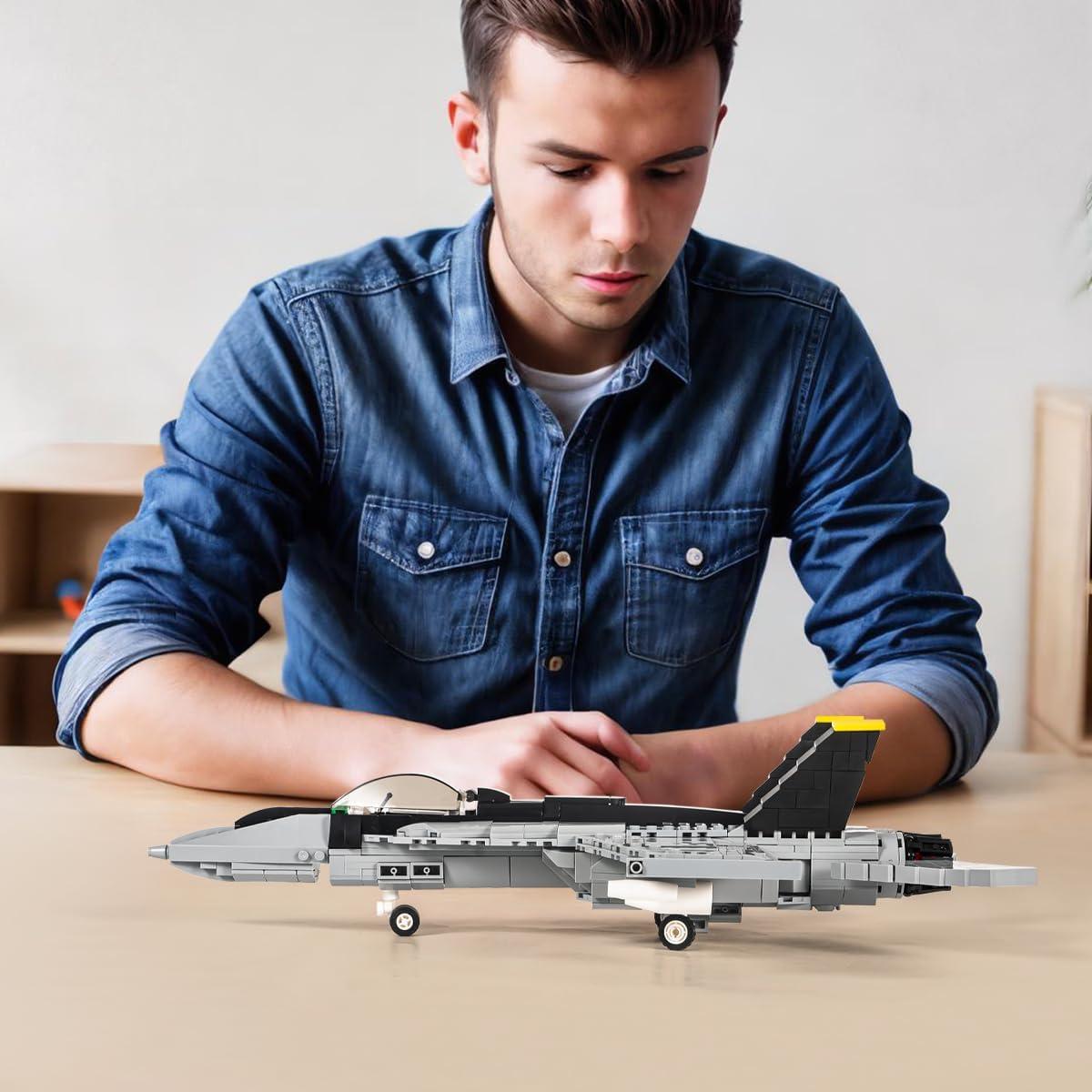 Set de Bloques de Construcción DAHONPA F/A-18E 700 Piezas