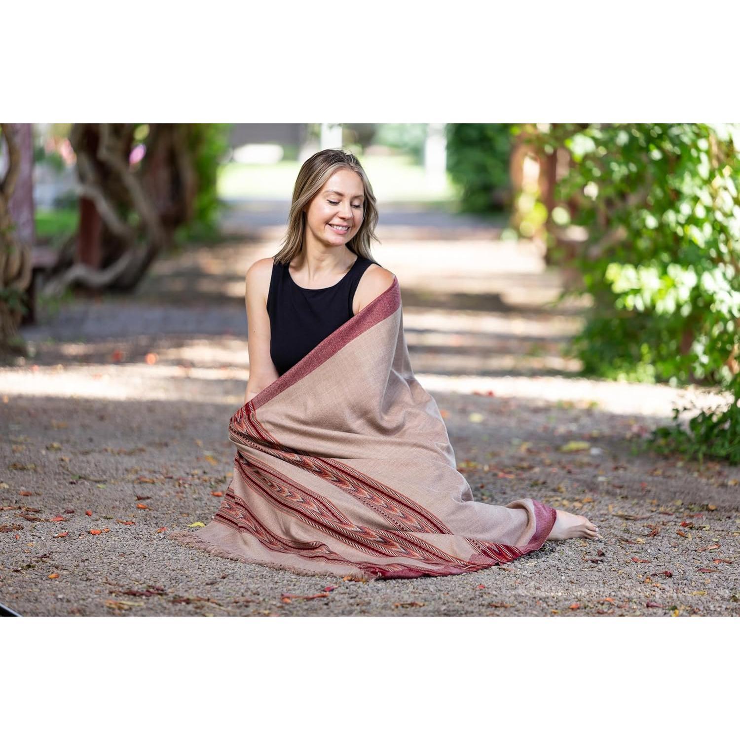 Chal de Meditación Om Shanti Crafts - Lana Vegana 228.6x106.7cm