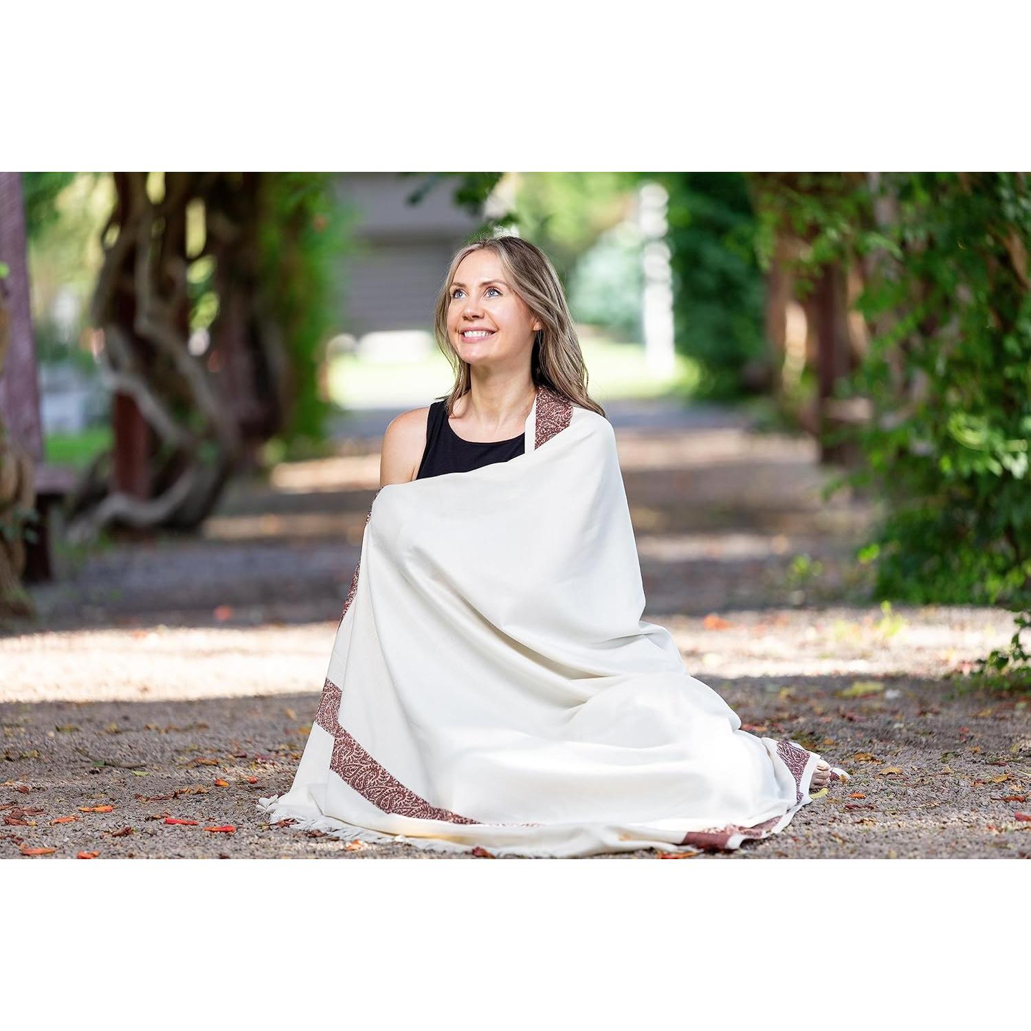 Chal de Meditación Om Shanti Crafts 2.44x1.22m Negro