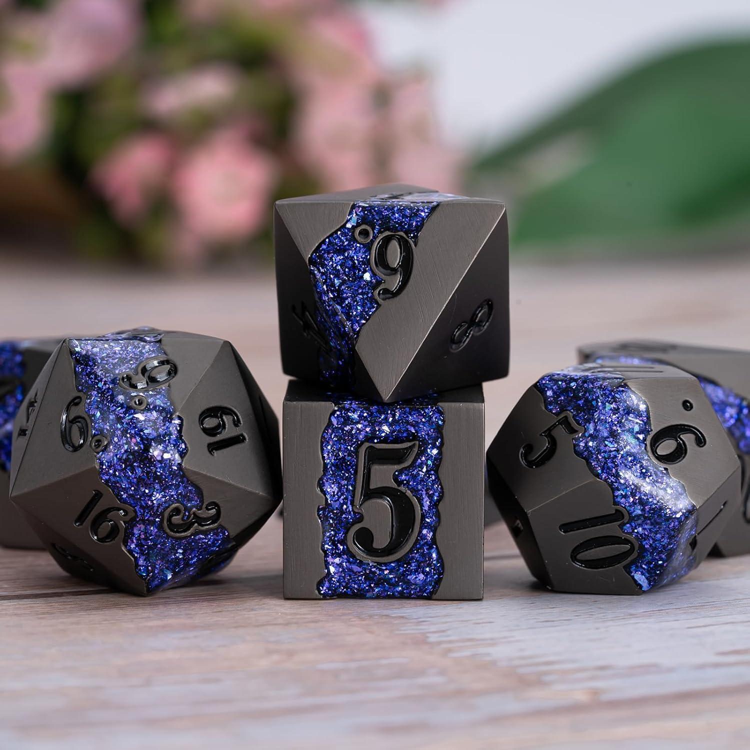 Dados Poliedricos Metálicos DND 7pcs Brillo Púrpura