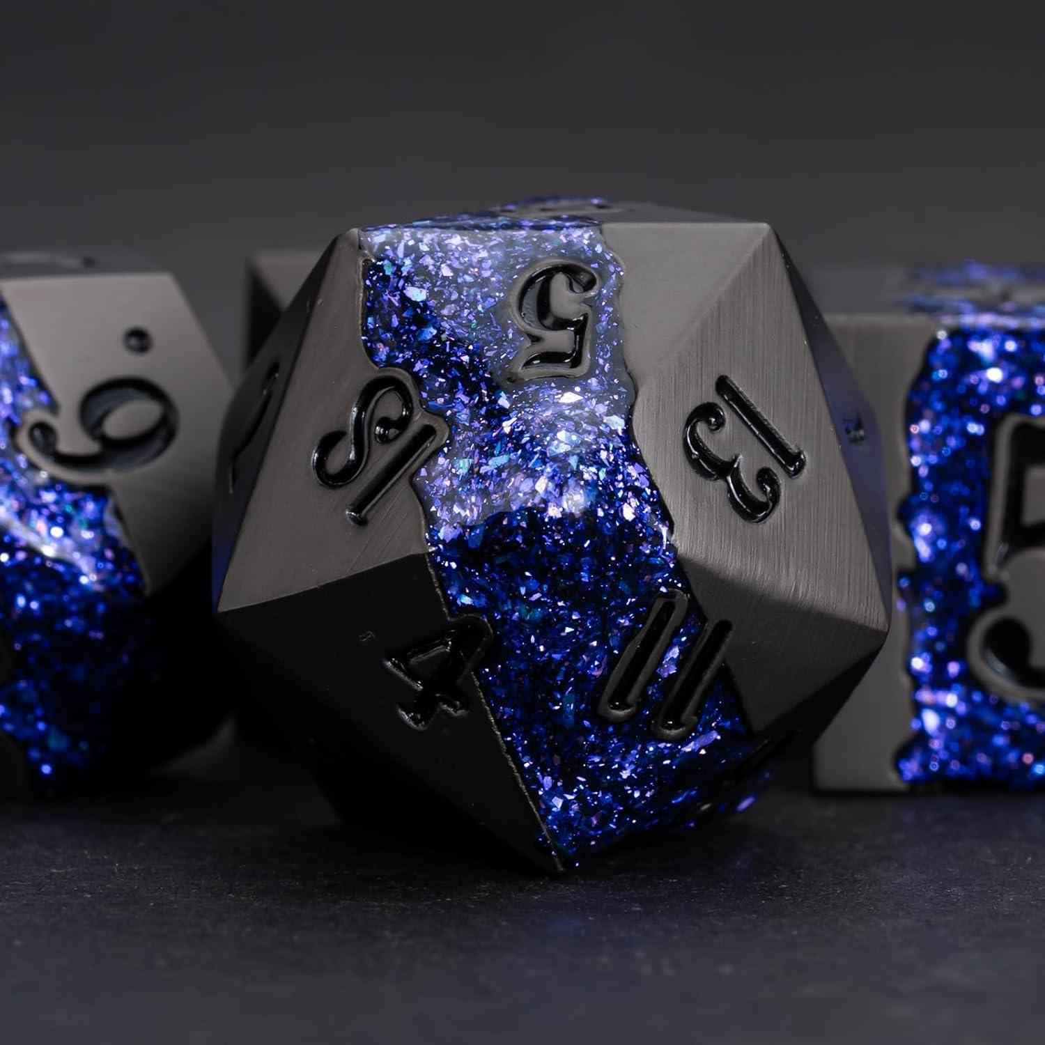 Dados Poliedricos Metálicos DND 7pcs Brillo Púrpura