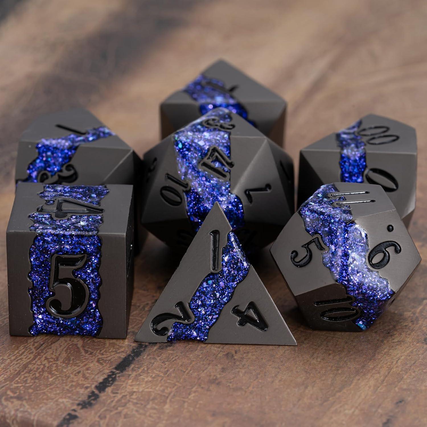 Dados Poliedricos Metálicos DND 7pcs Brillo Púrpura