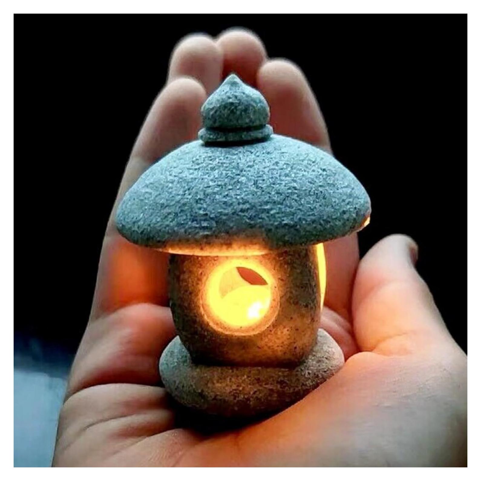 Estatua de lámpara LED de pagoda japonesa Daisylily 4.5x5.5cm