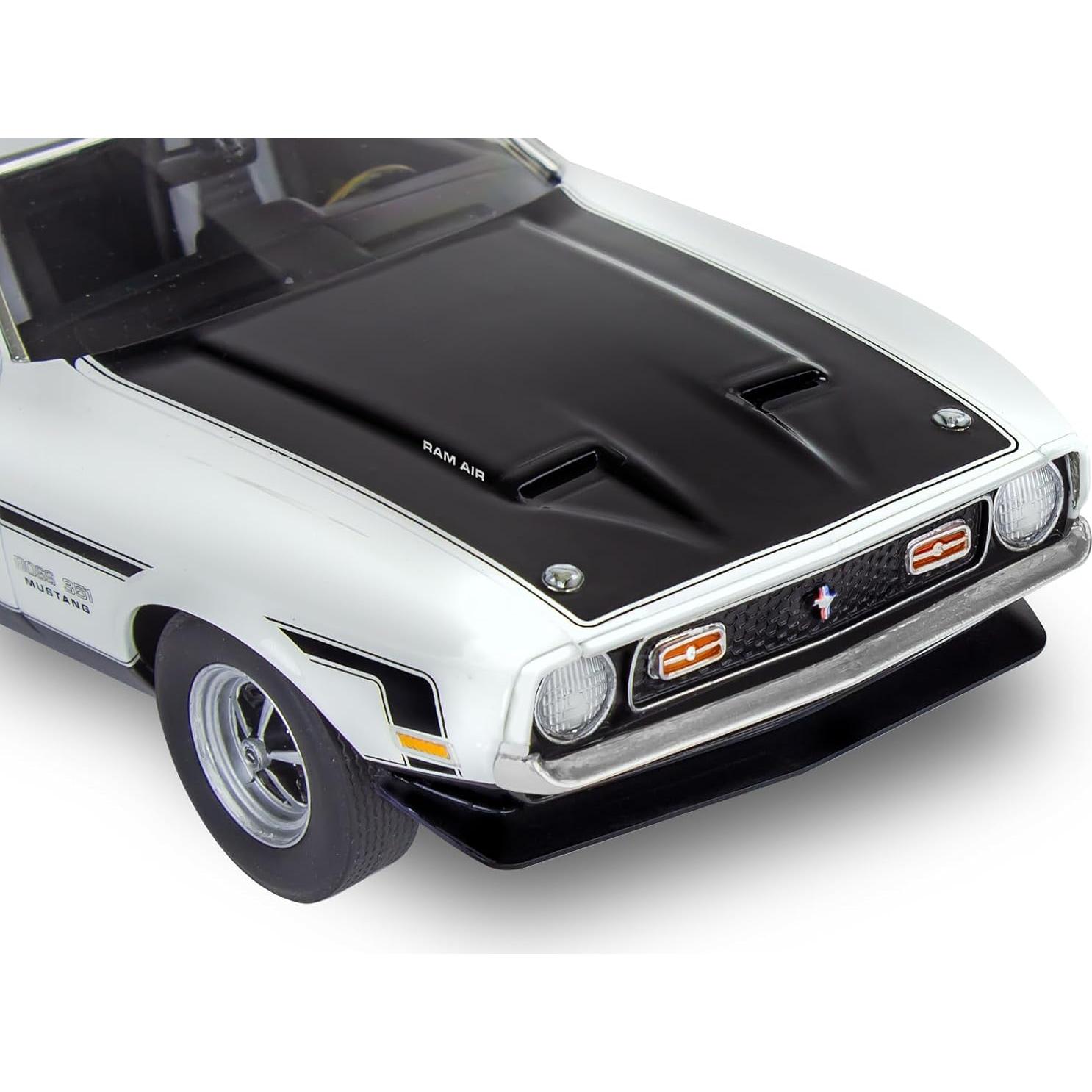 Kit de Modelo Ford Mustang Boss 351 1971 Revell 1:25