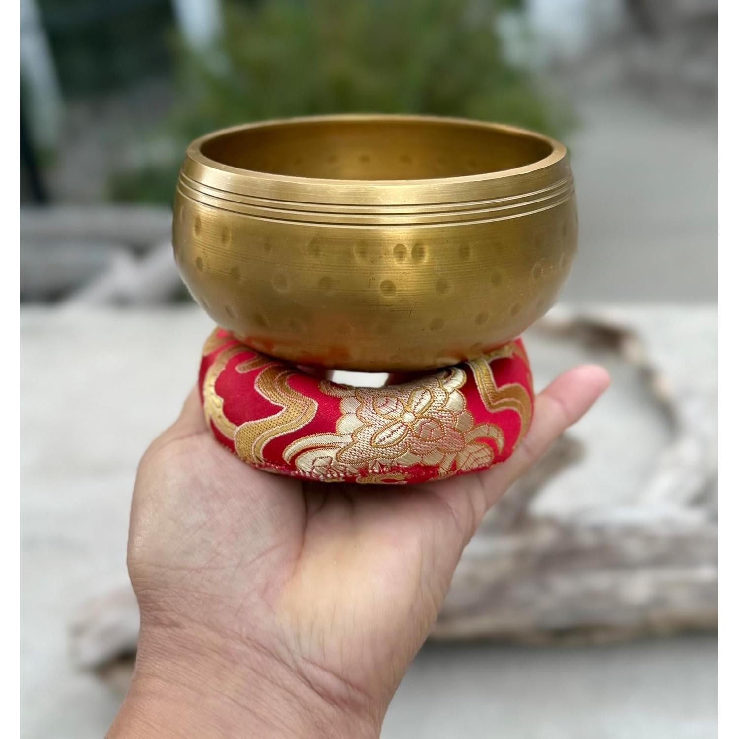 Cuenco Cantante Tibetano DharmaObjects Mediano con Martillo y Cojín