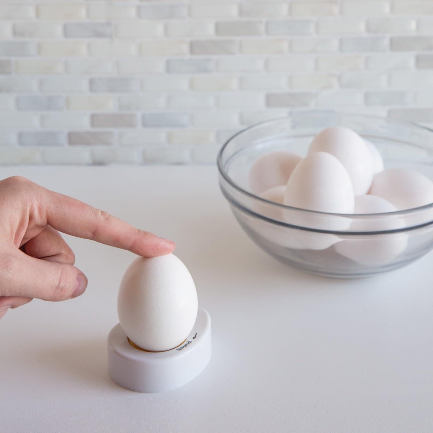 Perforador de Huevos Duros Fox Run con Bloqueo de Seguridad