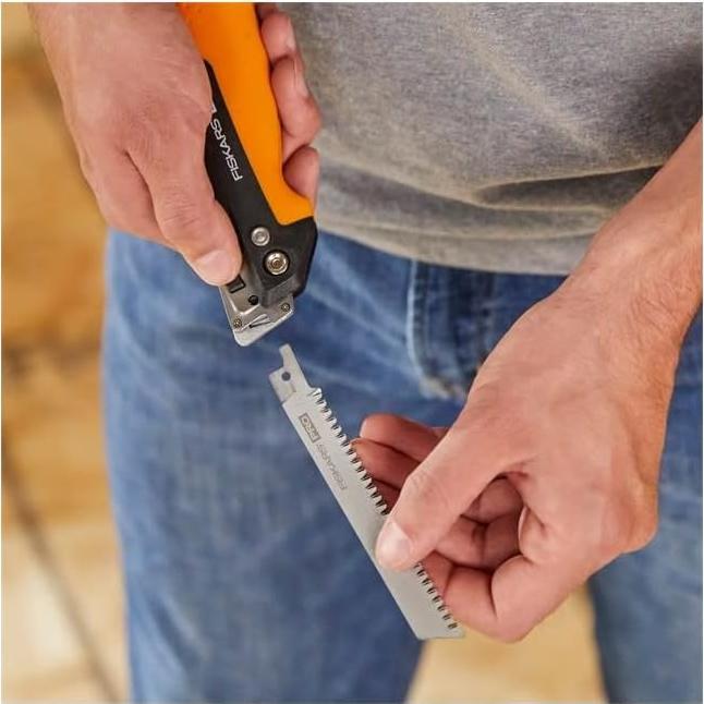 Sierra de Mano Compacta Fiskars Pro POWER TOOTH 15.24 cm