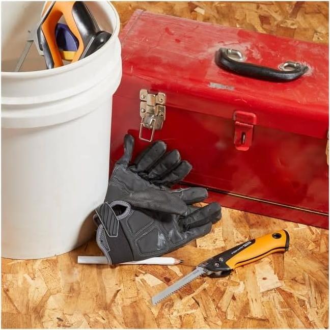 Sierra de Mano Compacta Fiskars Pro POWER TOOTH 15.24 cm