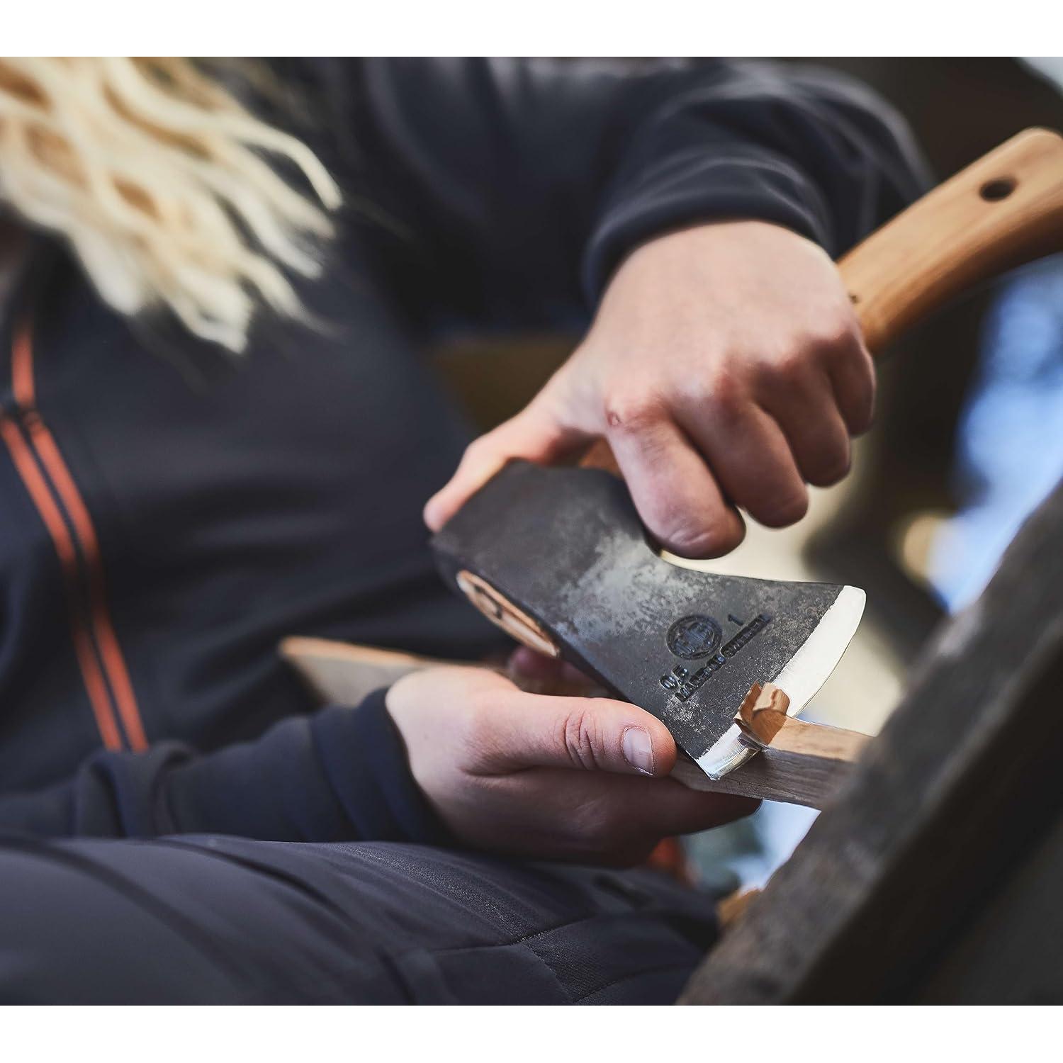 Hacha Mini de Escalada Hultafors 75mm con Funda de Cuero