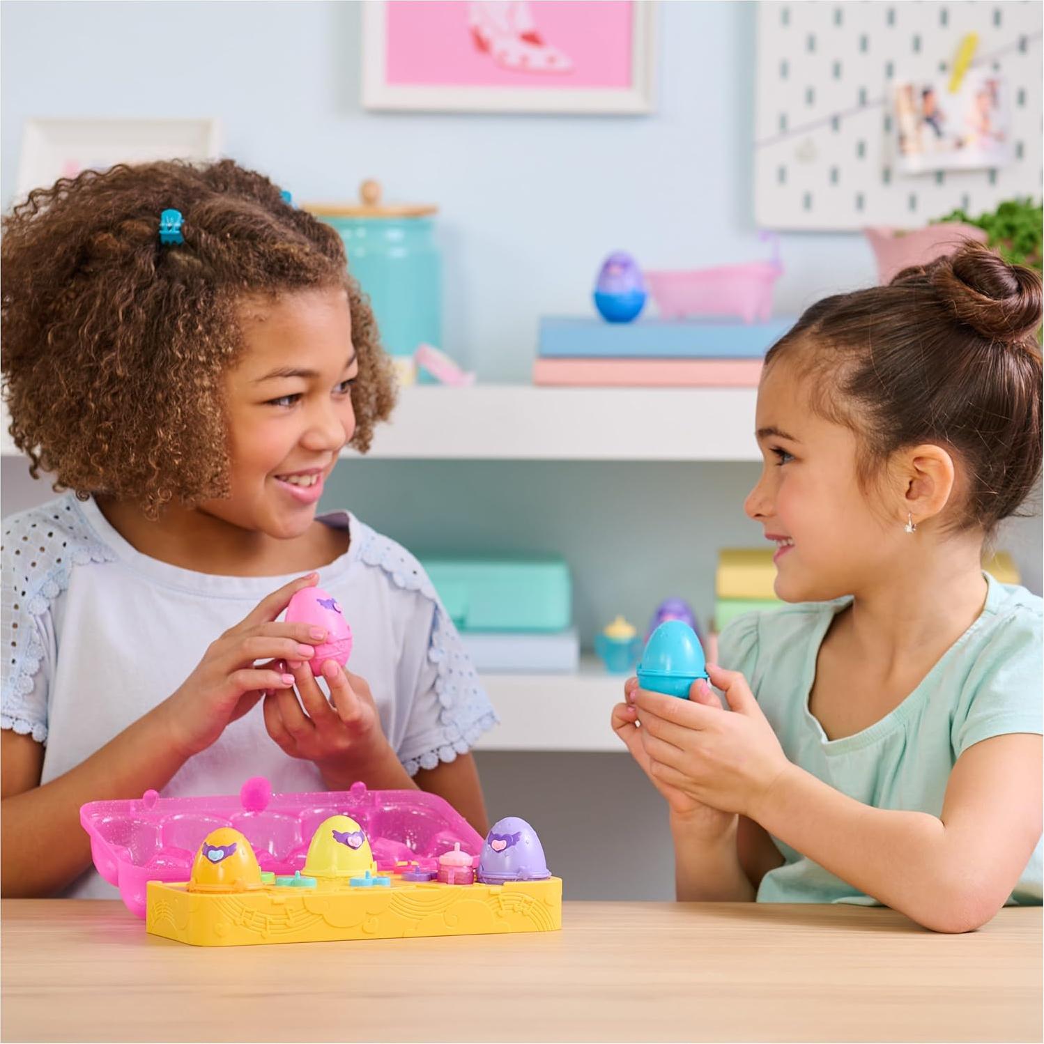 Hatchimals Alive Spin Master Cartón Rosa y Amarillo con 6 Figuras